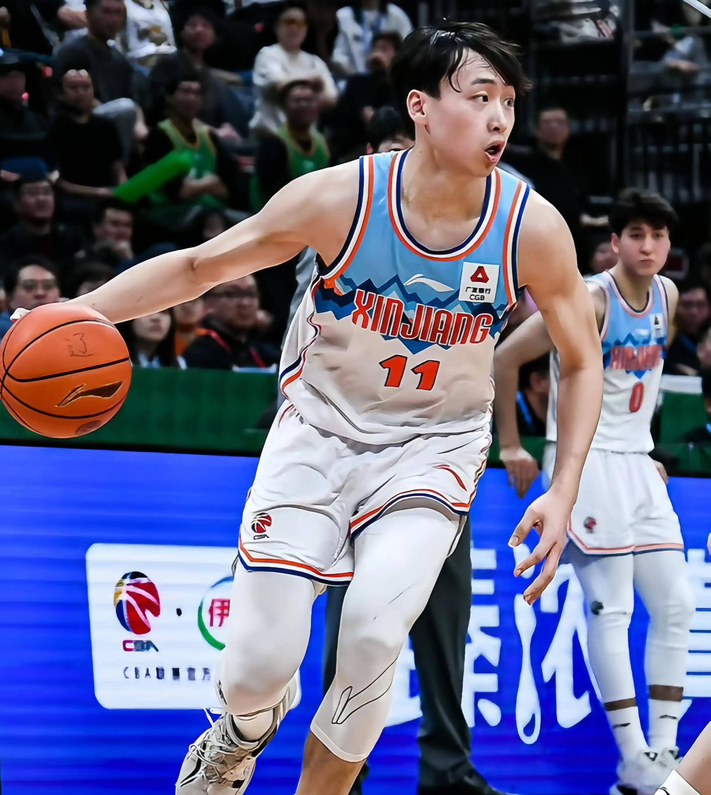 山东泰山发布备战花絮；今晨门线救险；CBA季后赛任务艰巨；年轻球员得到机会的简单介绍