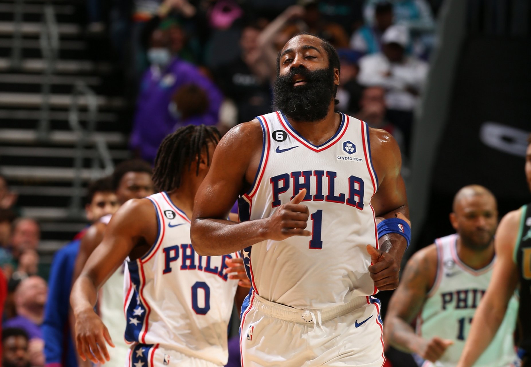 华体会离谱！费城76人关键时刻回应争议斯图加特官宣签约备战NBA总决赛，JackeyLove在美国队比赛中爆冷(喻文波jackeylove)