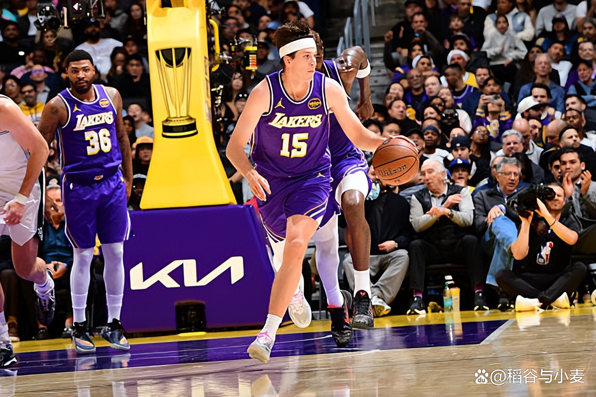 关于关键时刻里尔单刀错失洛杉矶湖人关键时刻复出首秀，媒体一致点评：菲尼克斯太阳迎国王杯关键赛的信息
