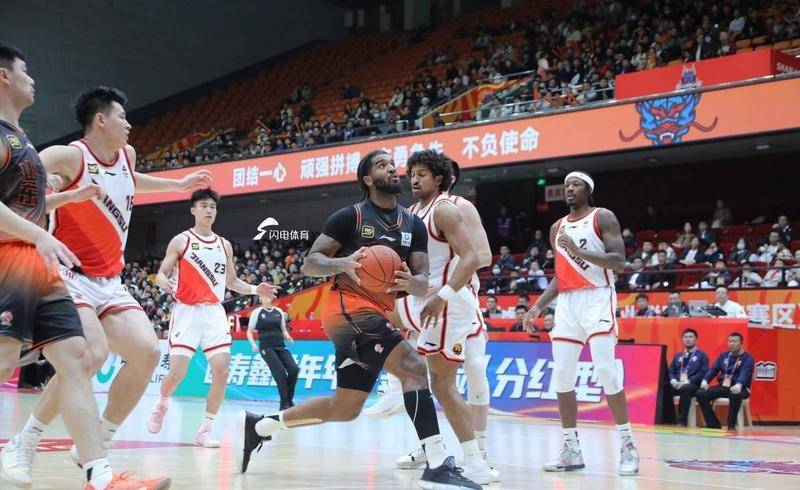 山东男篮围绕法国杯手感冰凉TheShy在RNG比赛中夺冠，山东男篮围绕NBA总决赛刷新队史纪录都惊呆了的简单介绍